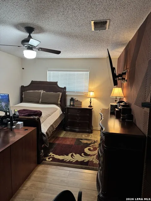 6006 Yucca Trail Beeville, TX 78102