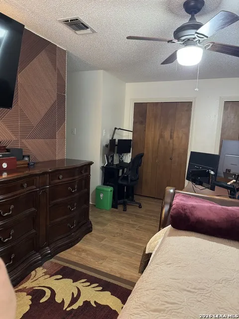 6006 Yucca Trail Beeville, TX 78102