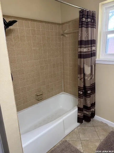 6006 Yucca Trail Beeville, TX 78102