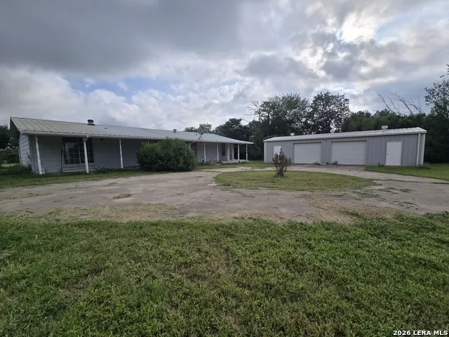17490 Interstate 35 Atascosa, TX 78002