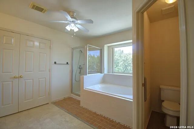 2140 Summit Crest Dr Kerrville, TX 78028