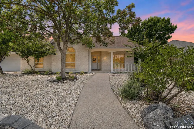 2140 Summit Crest Dr Kerrville, TX 78028