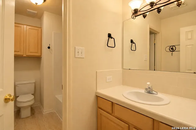 2140 Summit Crest Dr Kerrville, TX 78028