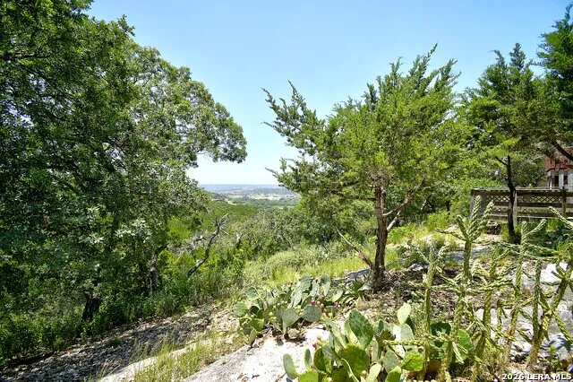 2140 Summit Crest Dr Kerrville, TX 78028