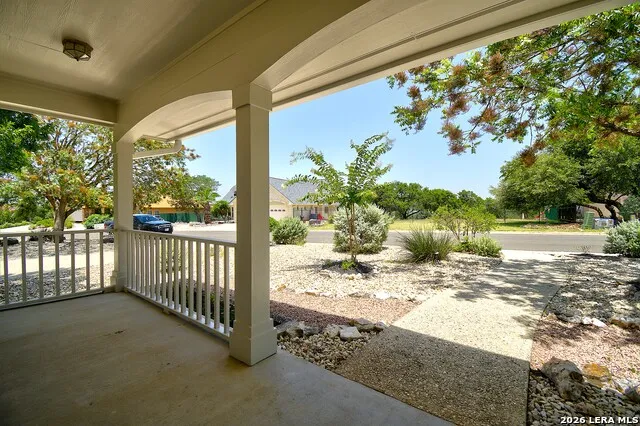 2140 Summit Crest Dr Kerrville, TX 78028