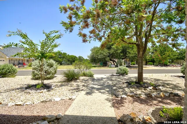2140 Summit Crest Dr Kerrville, TX 78028