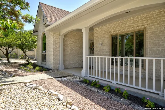 2140 Summit Crest Dr Kerrville, TX 78028