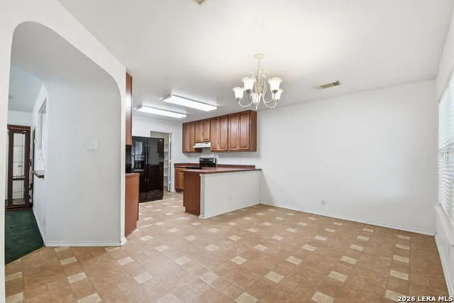 16211 IKE LN Selma, TX 78154