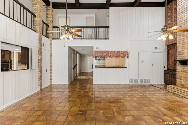 8807 Carriage Drive San Antonio, TX 78217