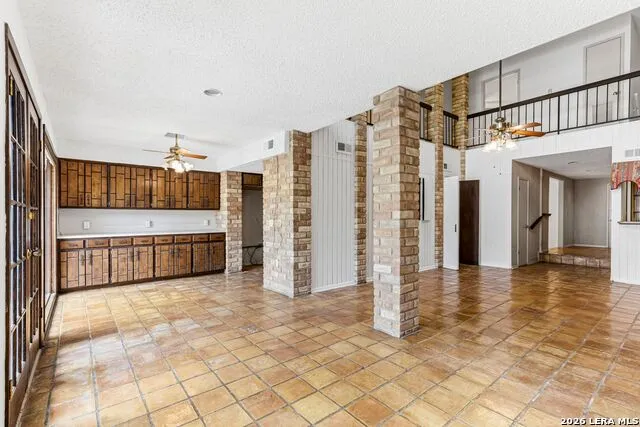 8807 Carriage Drive San Antonio, TX 78217