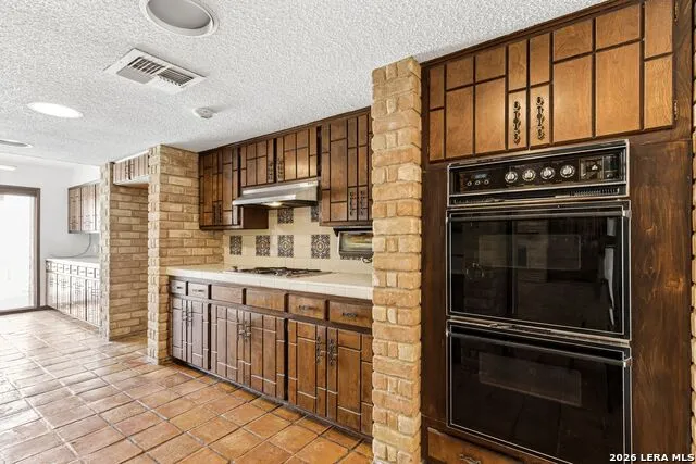 8807 Carriage Drive San Antonio, TX 78217