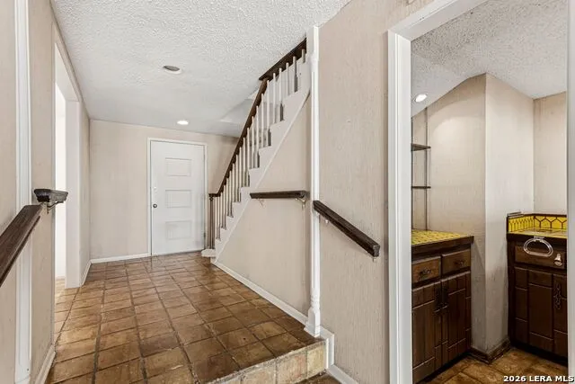 8807 Carriage Drive San Antonio, TX 78217