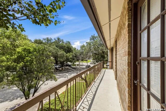 8807 Carriage Drive San Antonio, TX 78217