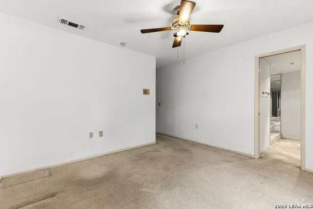 8807 Carriage Drive San Antonio, TX 78217