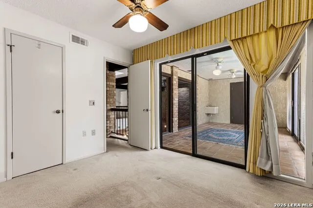 8807 Carriage Drive San Antonio, TX 78217