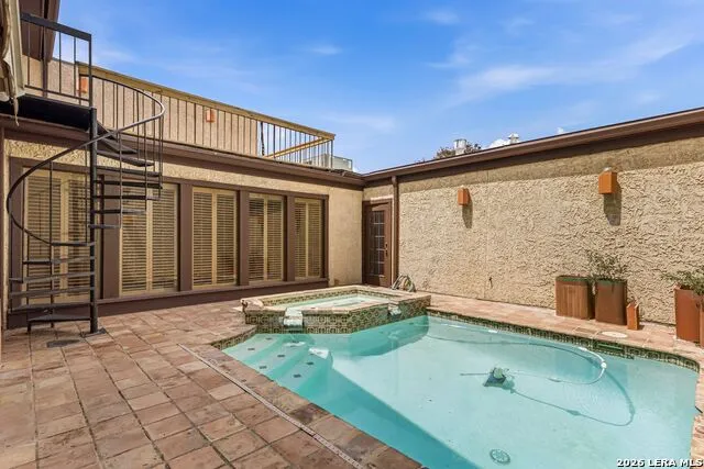8807 Carriage Drive San Antonio, TX 78217