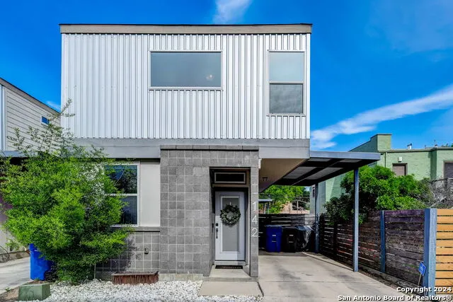 142 E MYRTLE ST San Antonio, TX 78212