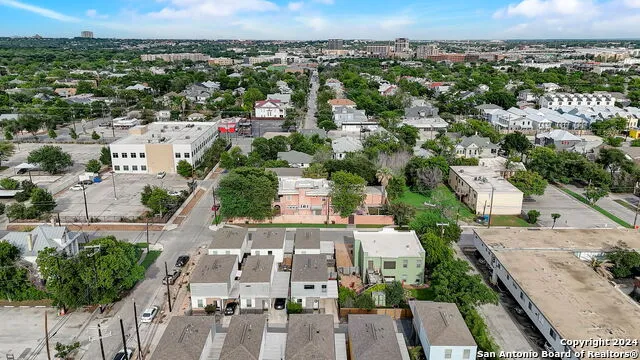 142 E MYRTLE ST San Antonio, TX 78212
