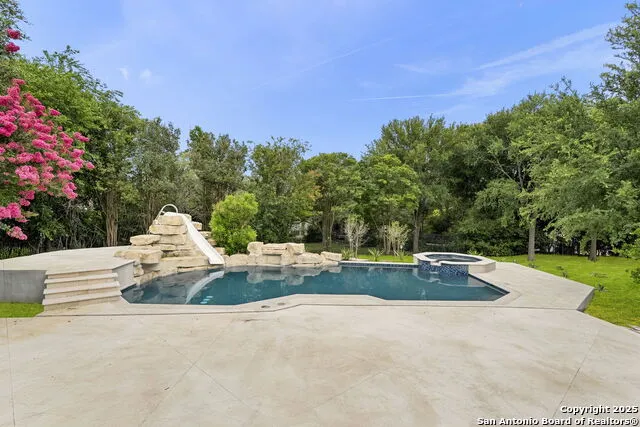 6 Turin Ct San Antonio, TX 78257