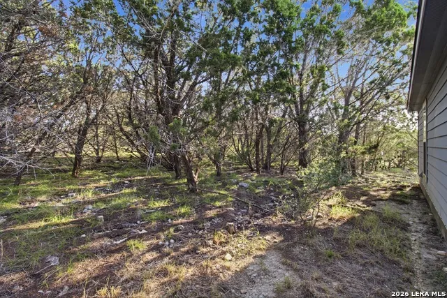 558 Mountain Creek Rd Pipe Creek, TX 78063