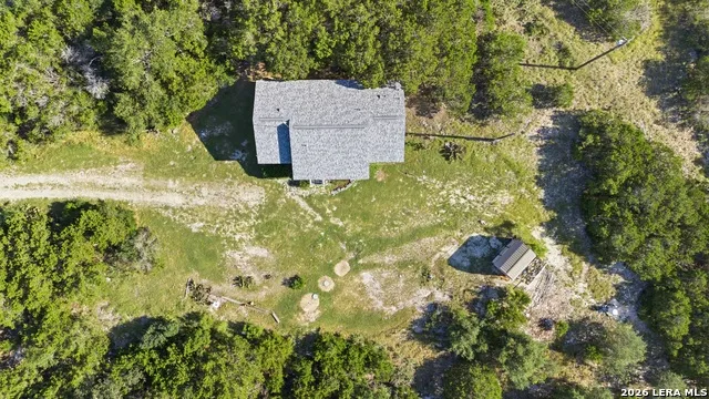 558 Mountain Creek Rd Pipe Creek, TX 78063