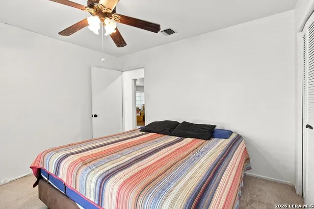 6407 Red Jacket Dr Leon Valley, TX 78238
