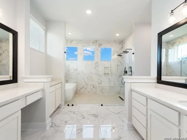 217 Poe Parkway Castroville, TX 78009