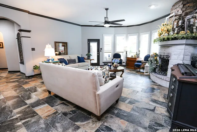 13702 FRENCH PARK Helotes, TX 78023