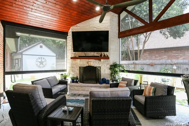 13702 FRENCH PARK Helotes, TX 78023
