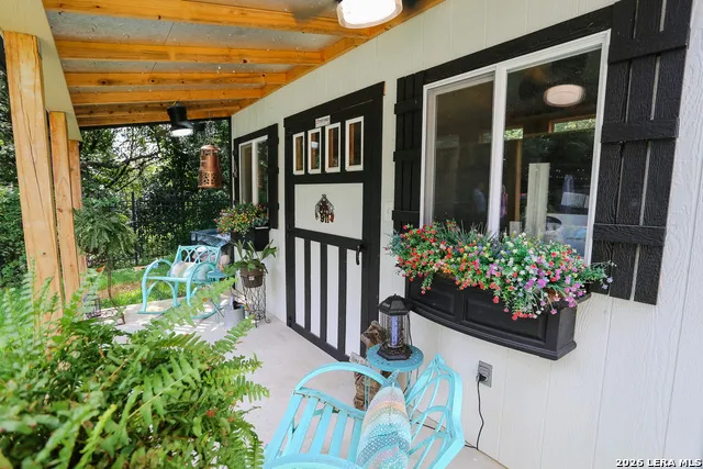 13702 FRENCH PARK Helotes, TX 78023
