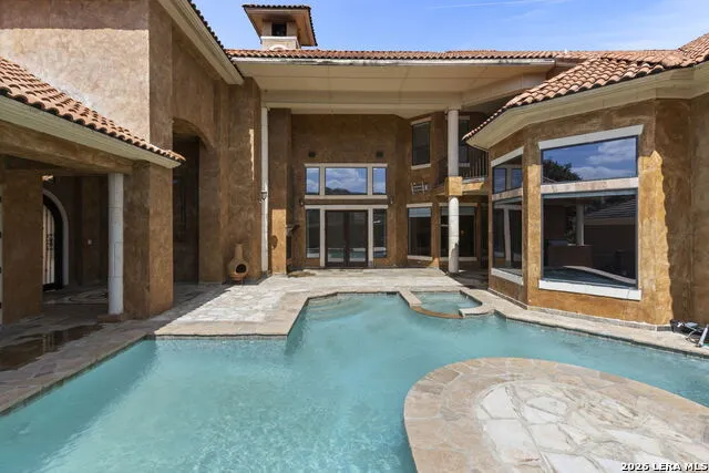 1426 WHISPER MTN San Antonio, TX 78258
