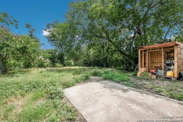 723 Larry San Antonio, TX 78202