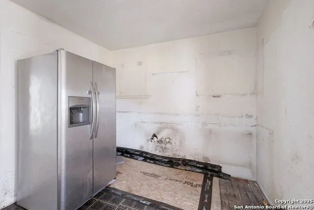 723 Larry San Antonio, TX 78202