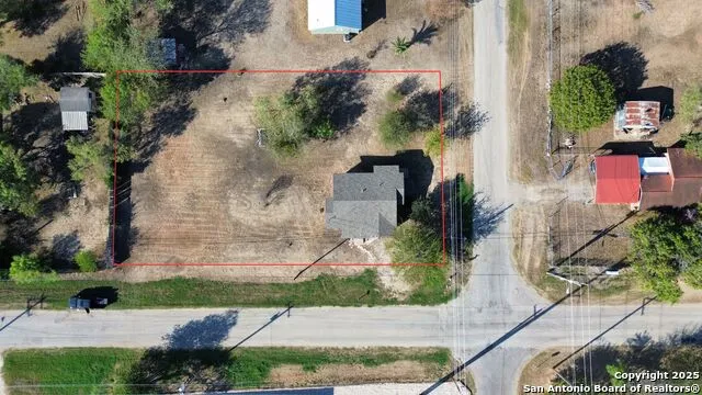 2016 Brown Jourdanton, TX 78026