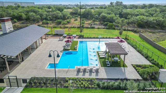 5806 Calville Blanc San Antonio, TX 78252
