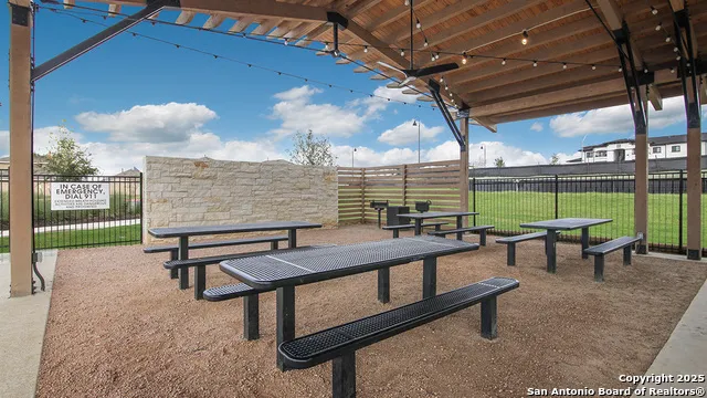 5806 Calville Blanc San Antonio, TX 78252