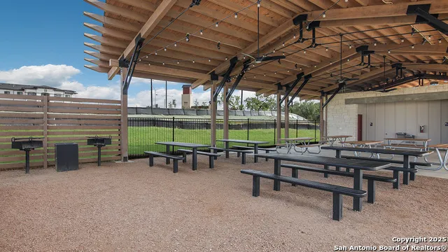 5806 Calville Blanc San Antonio, TX 78252