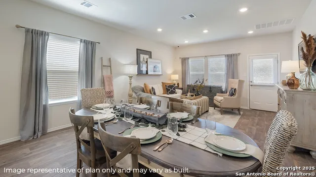 5806 Calville Blanc San Antonio, TX 78252
