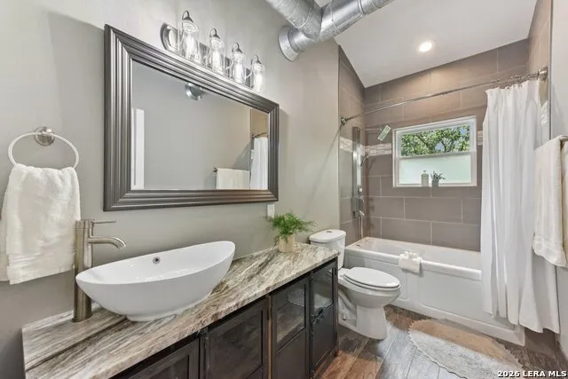 471 TURKEY DR Dripping Springs, TX 78620