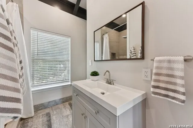 471 TURKEY DR Dripping Springs, TX 78620