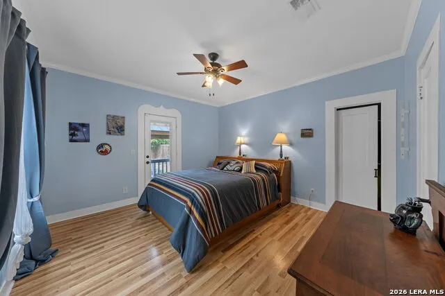 248 Travis St Kerrville, TX 78028
