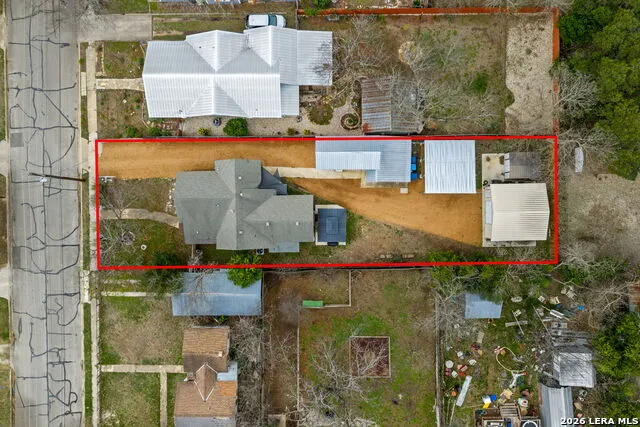 248 Travis St Kerrville, TX 78028