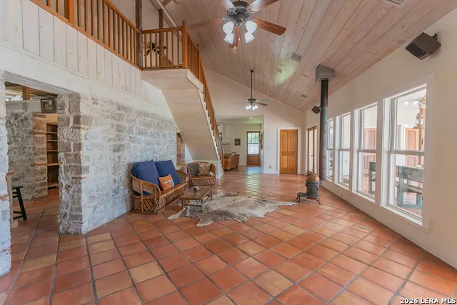 1690 WATERWAY LN New Braunfels, TX 78130