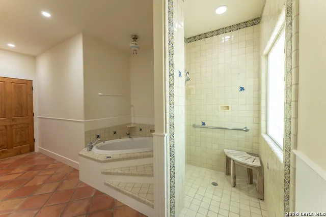 1690 WATERWAY LN New Braunfels, TX 78130