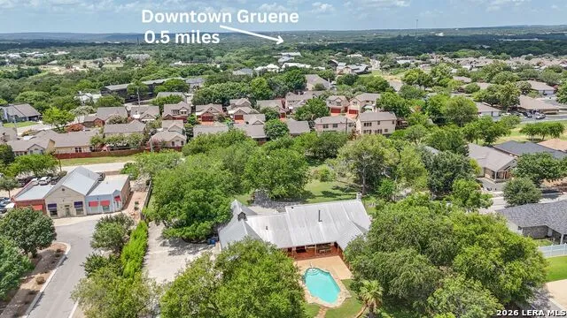 1690 WATERWAY LN New Braunfels, TX 78130