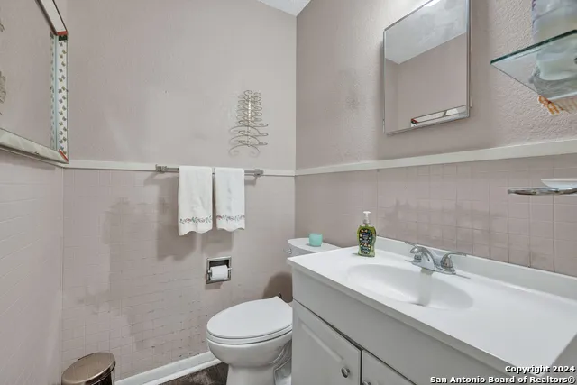 800 Bishop San Marcos, TX 78666