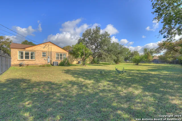 800 Bishop San Marcos, TX 78666