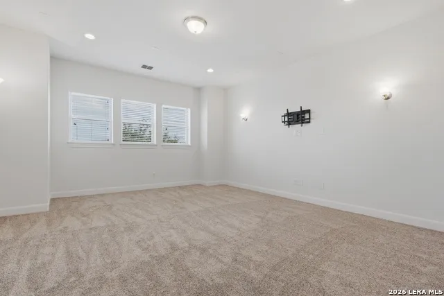 8930 IRVING HL Boerne, TX 78015