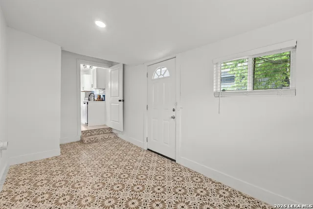 115 FREDONIA ST San Antonio, TX 78203