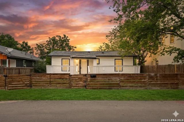 115 FREDONIA ST San Antonio, TX 78203